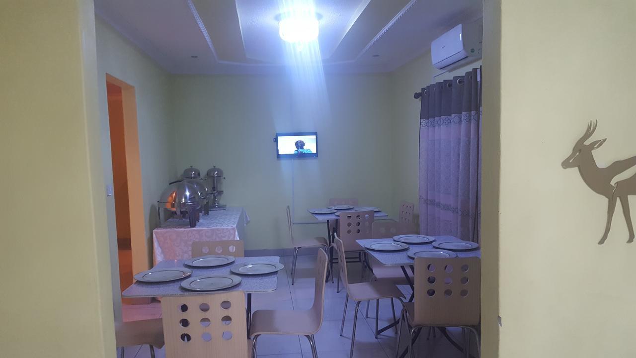 Mathlyn Guest House Франсістаун Екстер'єр фото
