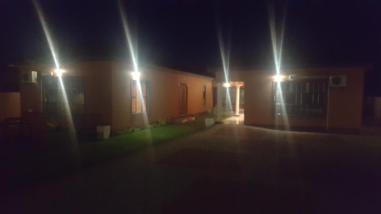 Mathlyn Guest House Франсістаун Екстер'єр фото