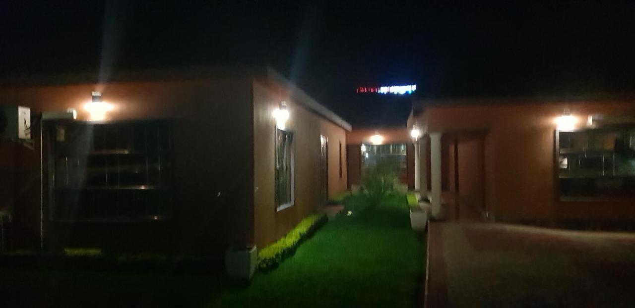Mathlyn Guest House Франсістаун Екстер'єр фото