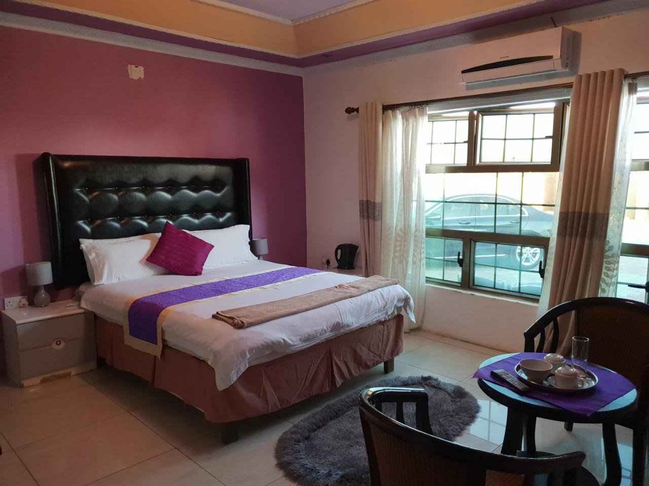 Mathlyn Guest House Франсістаун Екстер'єр фото